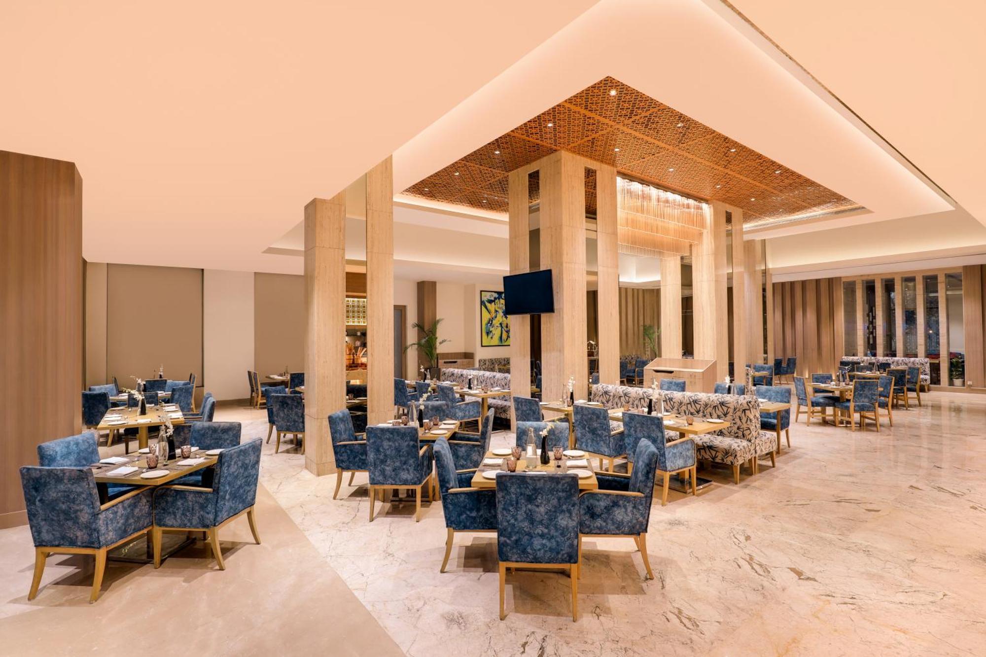 Sandal Suites By Lemon Tree Hotels Noida Zewnętrze zdjęcie