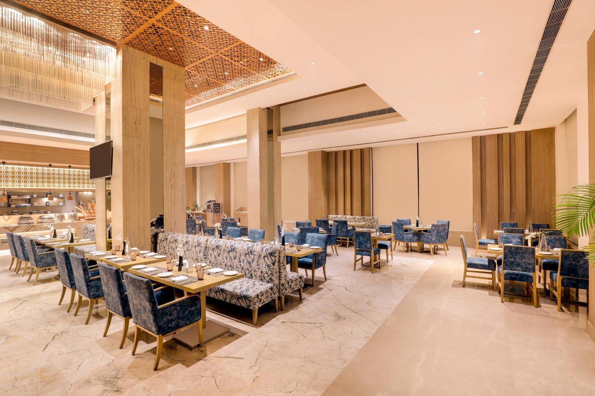 Sandal Suites By Lemon Tree Hotels Noida Zewnętrze zdjęcie