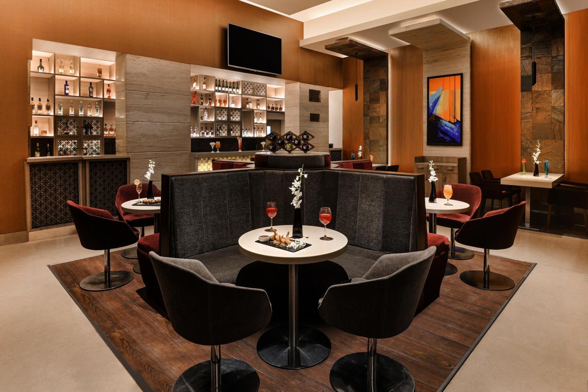 Sandal Suites By Lemon Tree Hotels Noida Zewnętrze zdjęcie