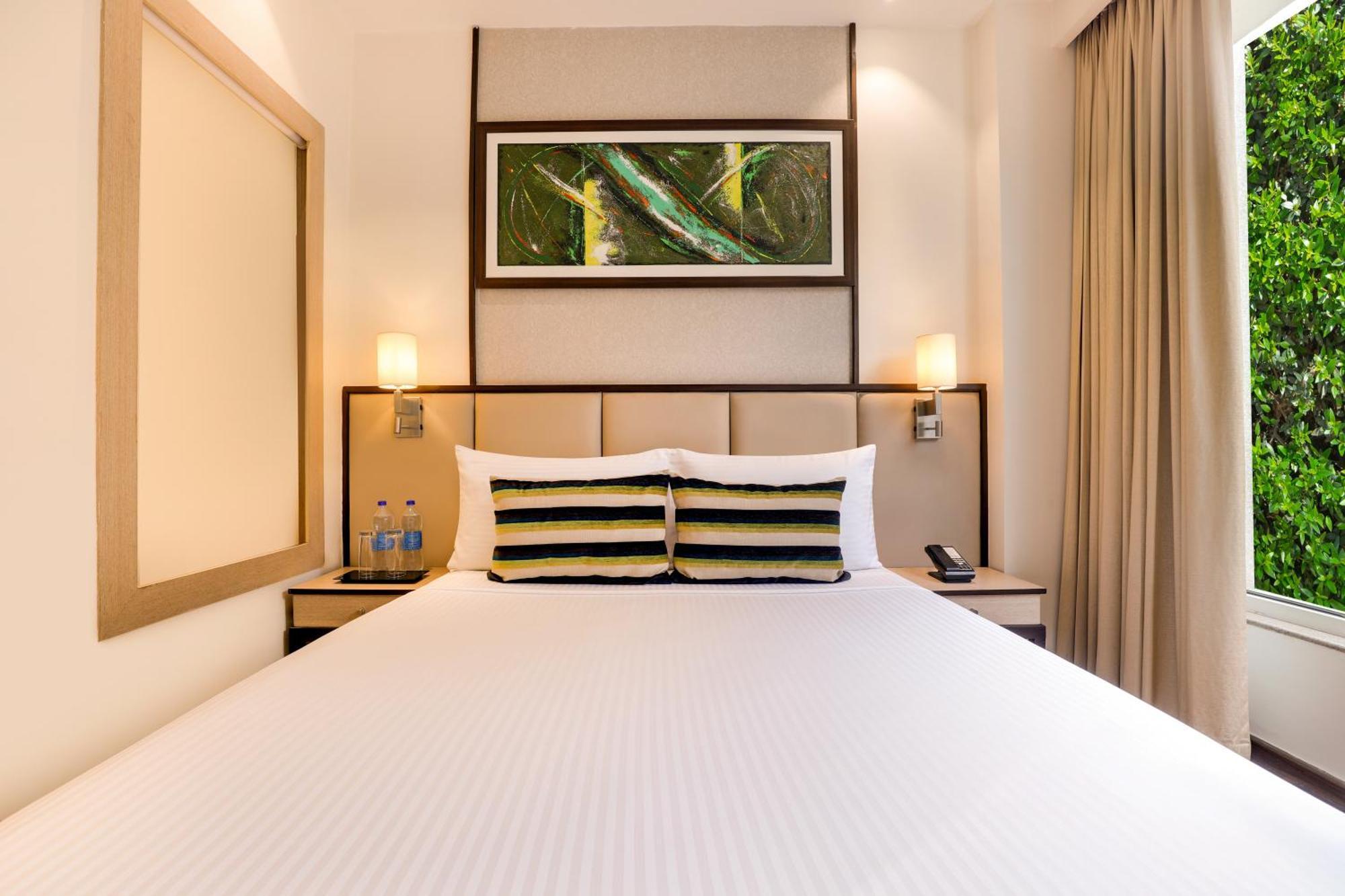 Sandal Suites By Lemon Tree Hotels Noida Zewnętrze zdjęcie