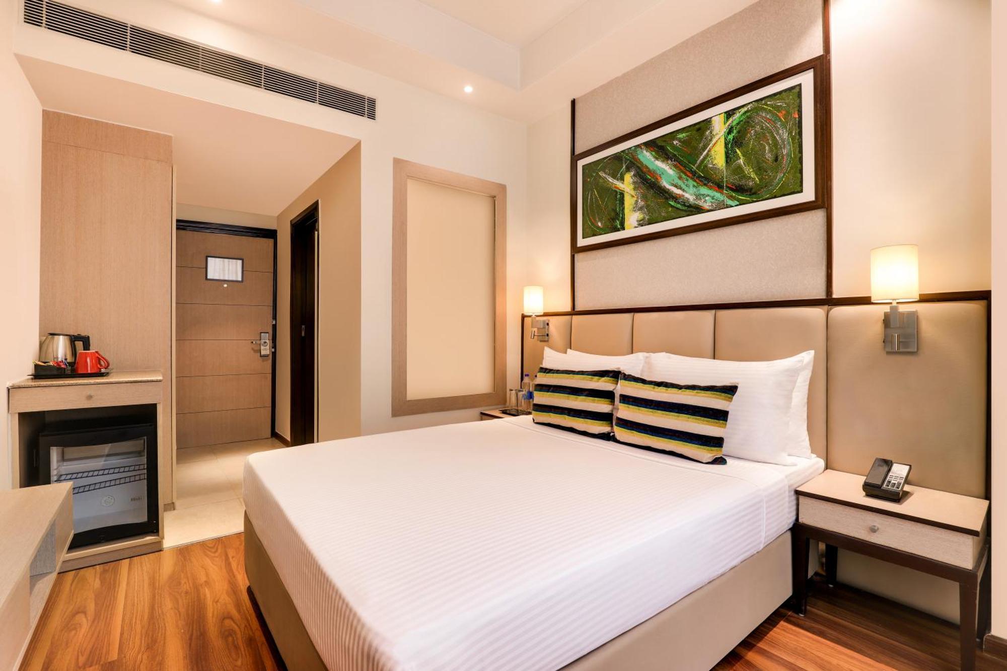 Sandal Suites By Lemon Tree Hotels Noida Zewnętrze zdjęcie