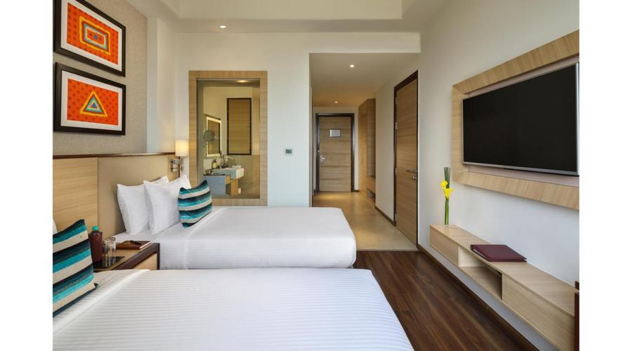 Sandal Suites By Lemon Tree Hotels Noida Zewnętrze zdjęcie
