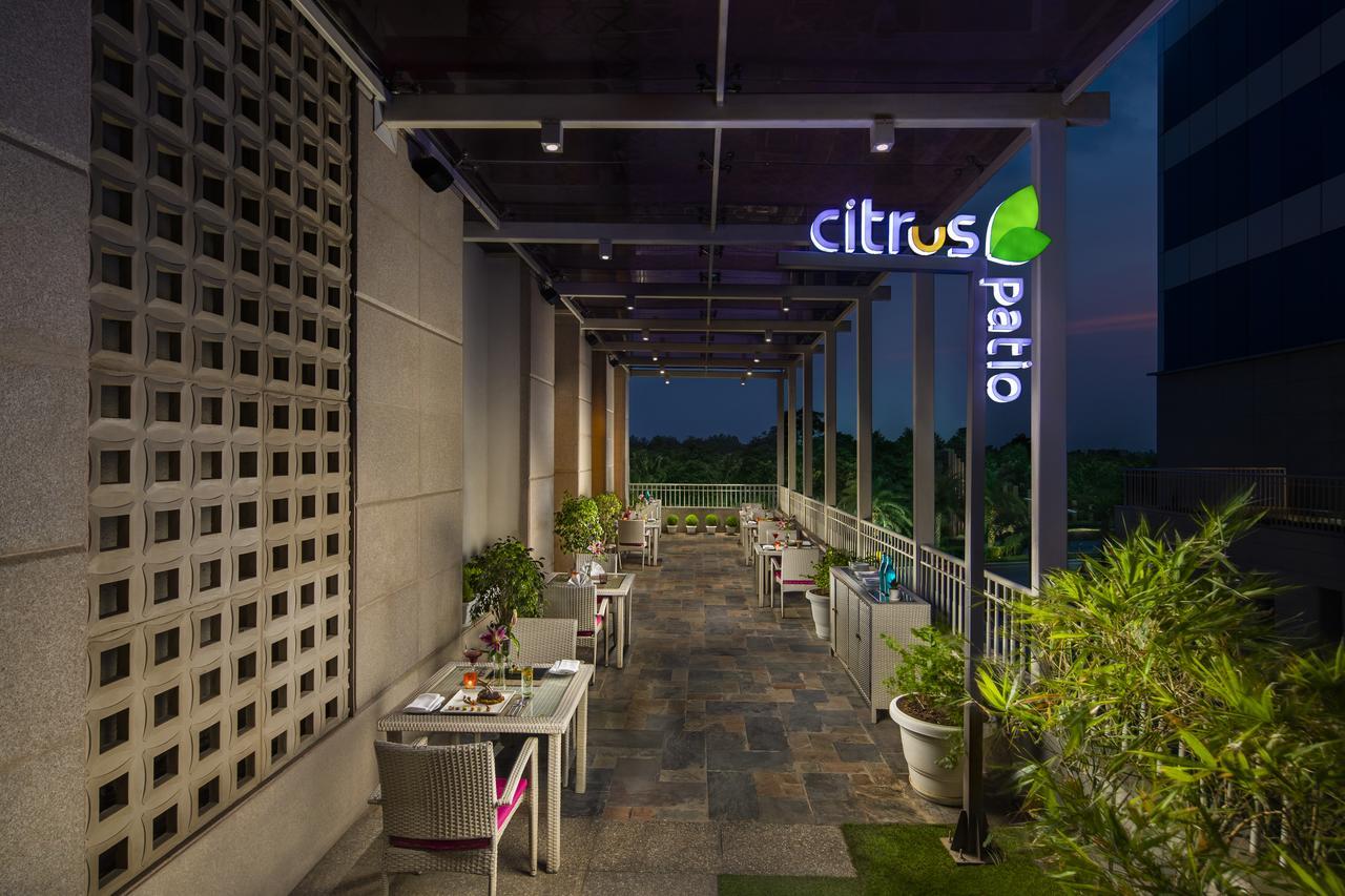 Sandal Suites By Lemon Tree Hotels Noida Zewnętrze zdjęcie