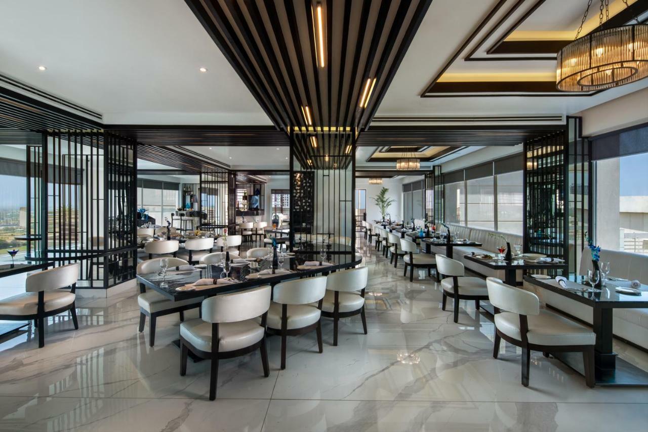 Sandal Suites By Lemon Tree Hotels Noida Zewnętrze zdjęcie